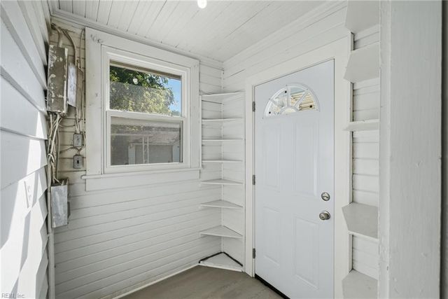 118 Cherry AVE, Hampton, VA 23661