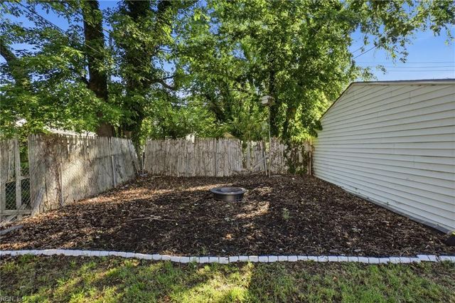 118 Cherry AVE, Hampton, VA 23661