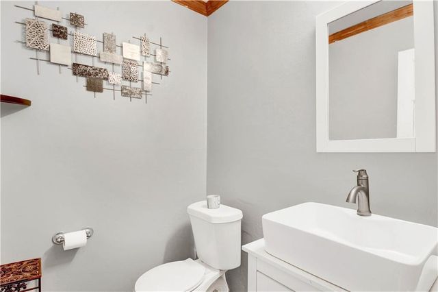 1477 Thornhill SW Court, Lilburn, GA 30047