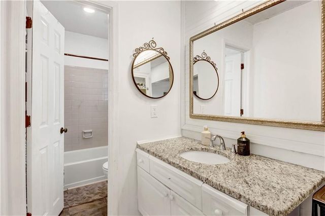 1477 Thornhill SW Court, Lilburn, GA 30047