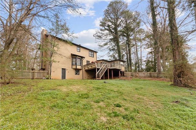 1477 Thornhill SW Court, Lilburn, GA 30047