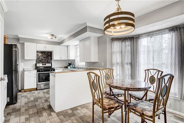 1477 Thornhill SW Court, Lilburn, GA 30047