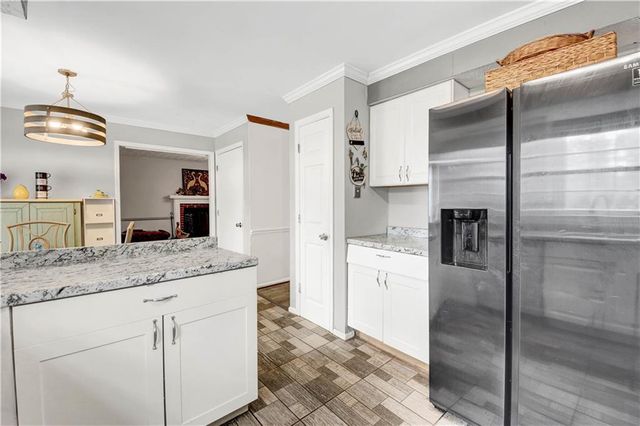 1477 Thornhill SW Court, Lilburn, GA 30047