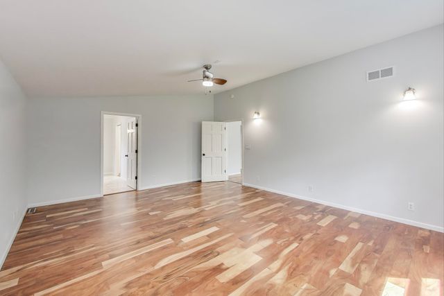 1009 Lake George Drive, Hobart, IN 46342