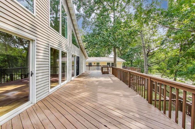 1009 Lake George Drive, Hobart, IN 46342