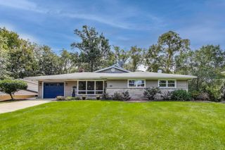 1009 Lake George Drive, Hobart, IN 46342