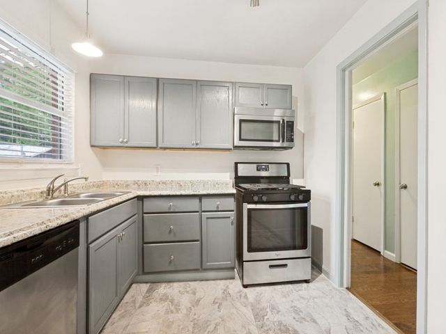 3319 Mayhew Drive, Dallas, TX 75228