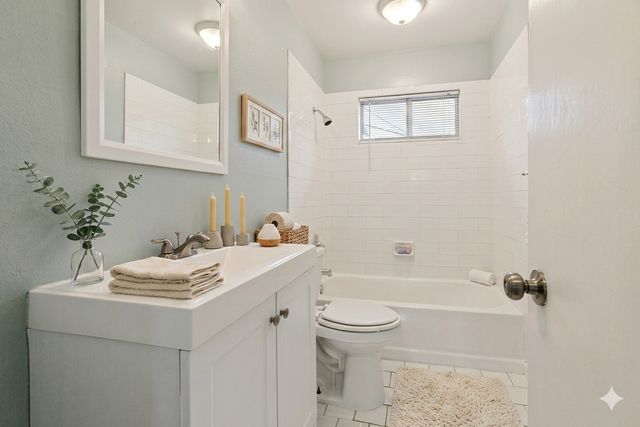 3319 Mayhew Drive, Dallas, TX 75228