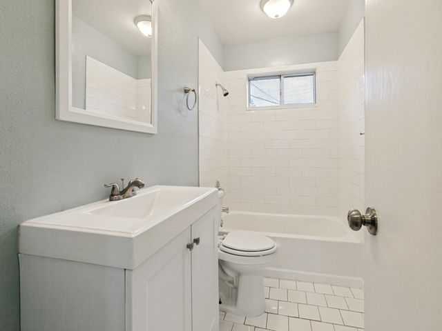 3319 Mayhew Drive, Dallas, TX 75228