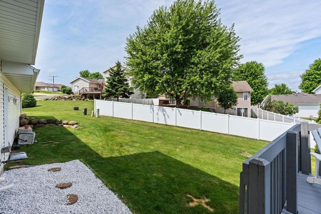 1208 Temple Drive, Mount Horeb, WI 53572