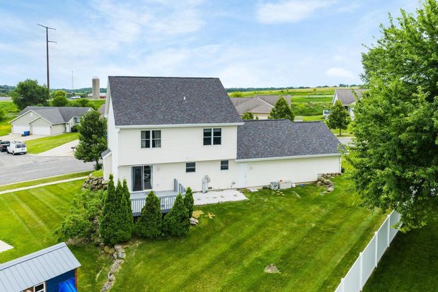 1208 Temple Drive, Mount Horeb, WI 53572