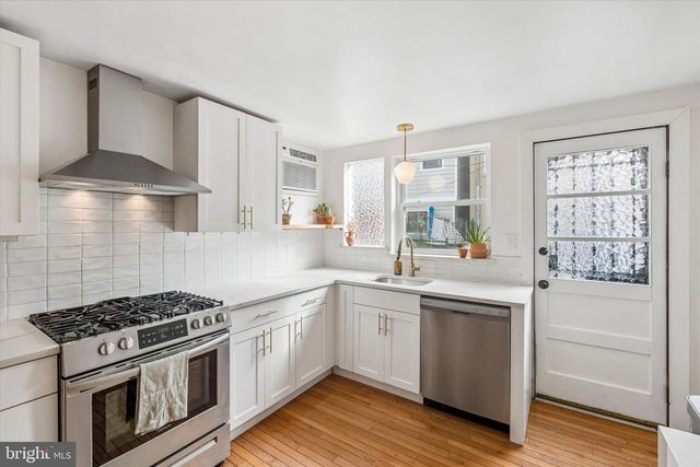 634 SEARS ST, Philadelphia, PA 19147