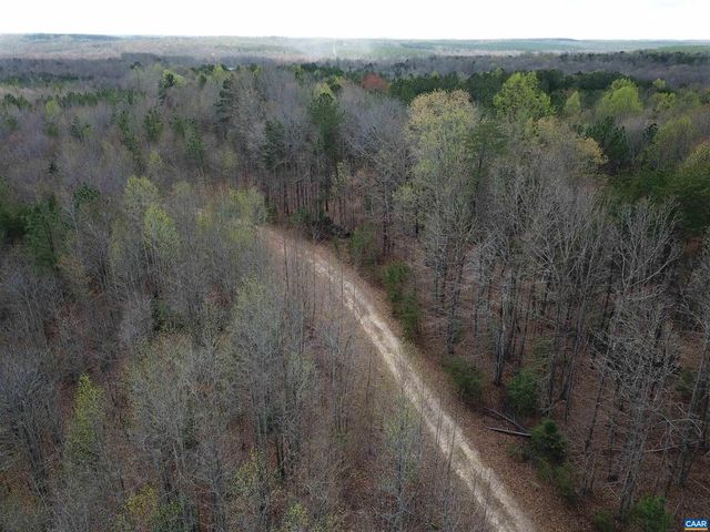 438 MOUNTAIN TOP DR, New Canton, VA 23123