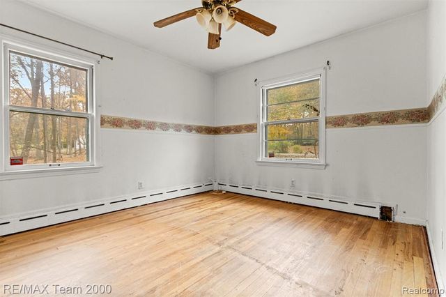 21885 Maplewood Drive, Southfield, MI 48033