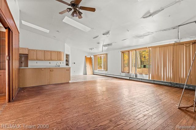 21885 Maplewood Drive, Southfield, MI 48033