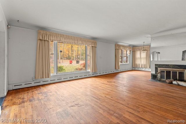 21885 Maplewood Drive, Southfield, MI 48033