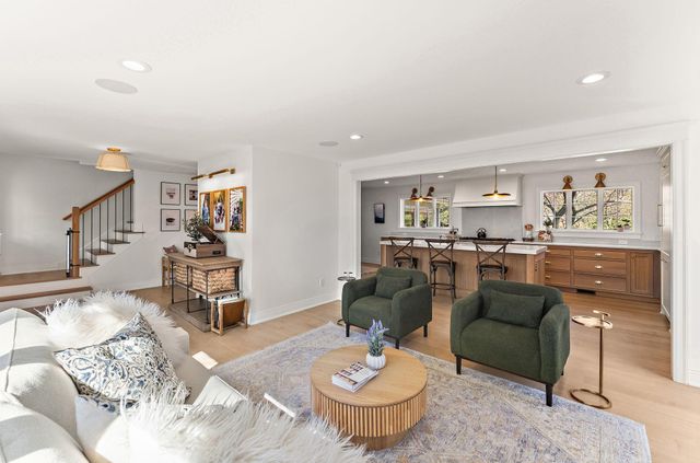 2741 Crescent Ridge Road, Minnetonka, MN 55305