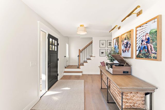 2741 Crescent Ridge Road, Minnetonka, MN 55305