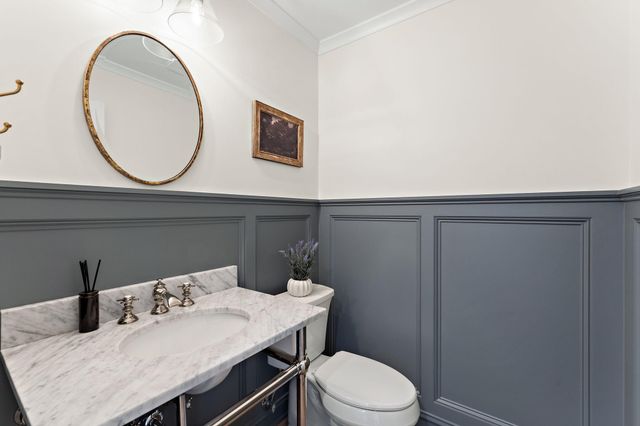 2741 Crescent Ridge Road, Minnetonka, MN 55305