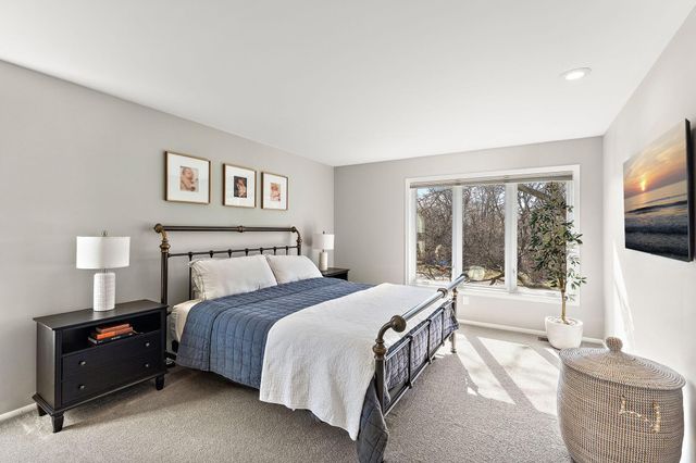 2741 Crescent Ridge Road, Minnetonka, MN 55305