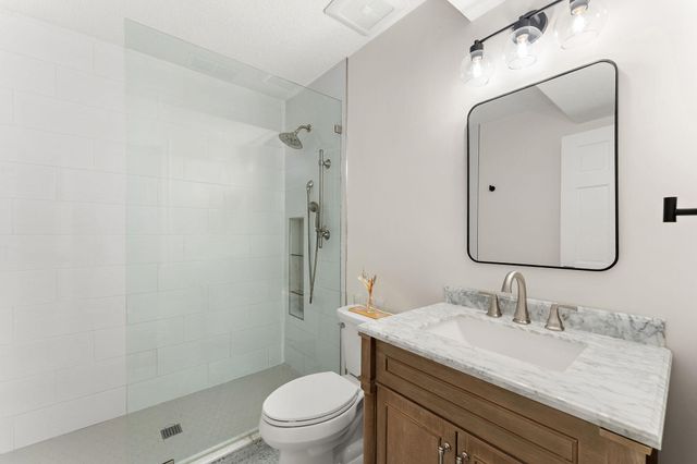 2741 Crescent Ridge Road, Minnetonka, MN 55305