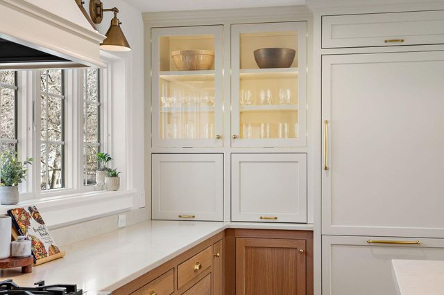 2741 Crescent Ridge Road, Minnetonka, MN 55305