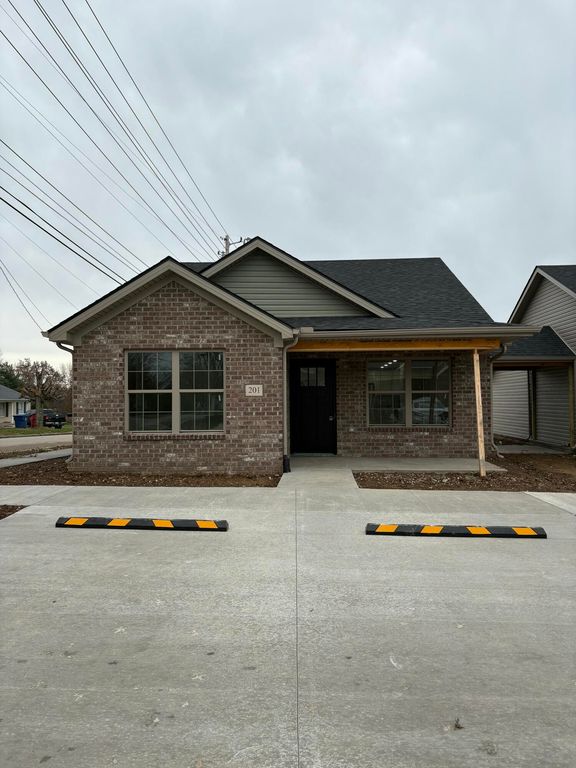 201 Harvest Pk Drive, Berea, KY 40403