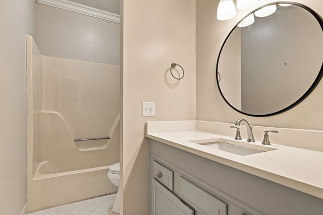 1227 Carriage Park Dr, Franklin, TN 37064