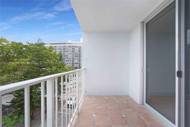 6900 Bay Drive 3H, Miami Beach, FL 33141
