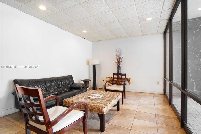 6900 Bay Drive 3H, Miami Beach, FL 33141
