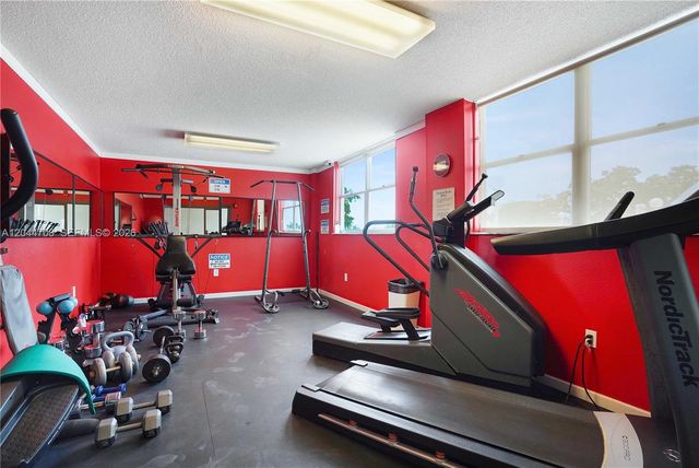 6900 Bay Drive 3H, Miami Beach, FL 33141