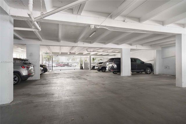 6900 Bay Drive 3H, Miami Beach, FL 33141