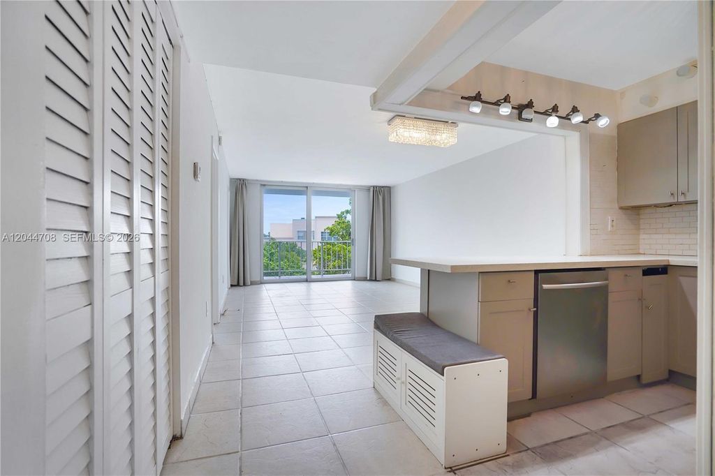 6900 Bay Drive 3H, Miami Beach, FL 33141