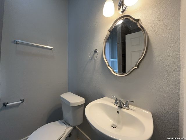 506 W Drexel Ave Apt 4, San Antonio, TX 78210