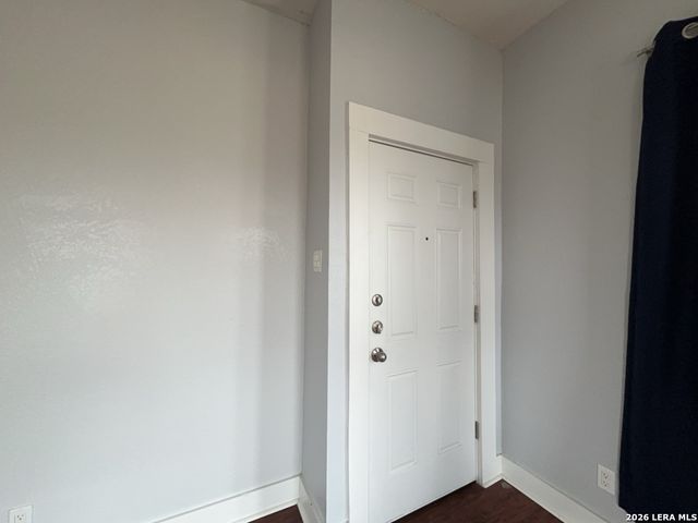 506 W Drexel Ave Apt 4, San Antonio, TX 78210