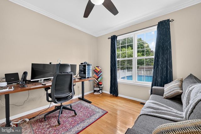 16 AMESBURY RD, Fallsington, PA 19054