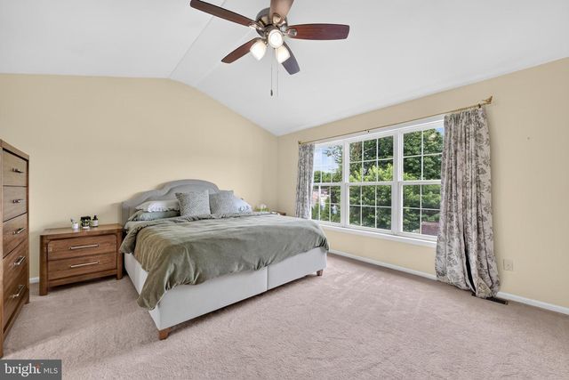 16 AMESBURY RD, Fallsington, PA 19054