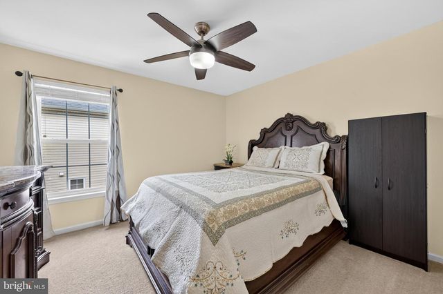 16 AMESBURY RD, Fallsington, PA 19054