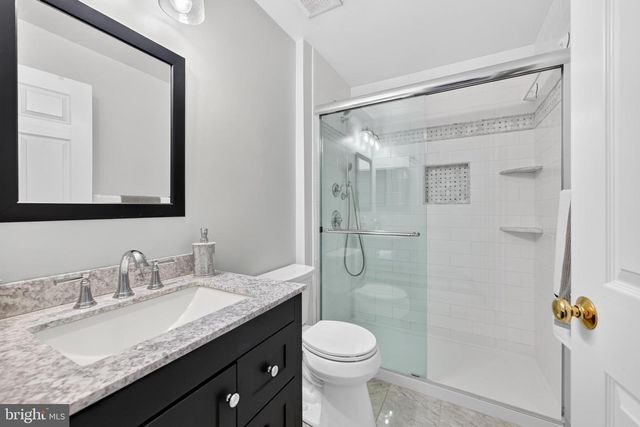 16 AMESBURY RD, Fallsington, PA 19054