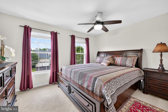 16 AMESBURY RD, Fallsington, PA 19054