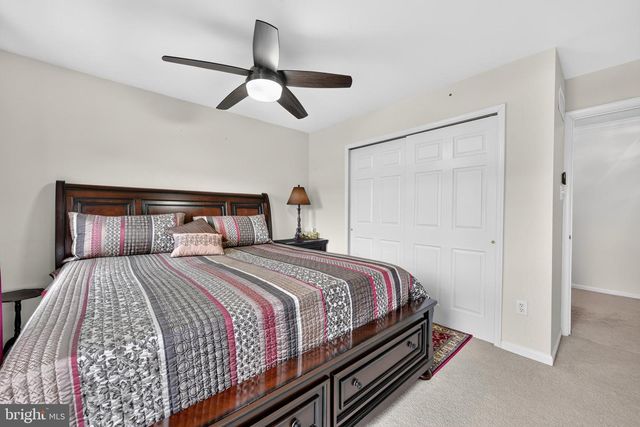 16 AMESBURY RD, Fallsington, PA 19054