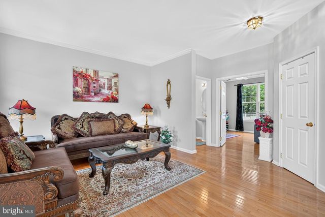 16 AMESBURY RD, Fallsington, PA 19054