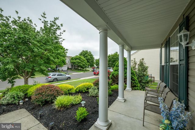 16 AMESBURY RD, Fallsington, PA 19054