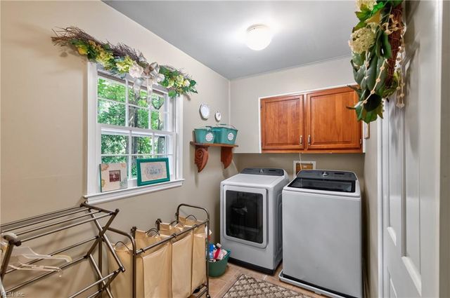 145 Normandy LN, Newport News, VA 23606