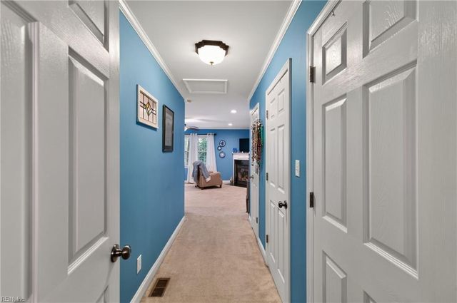 145 Normandy LN, Newport News, VA 23606
