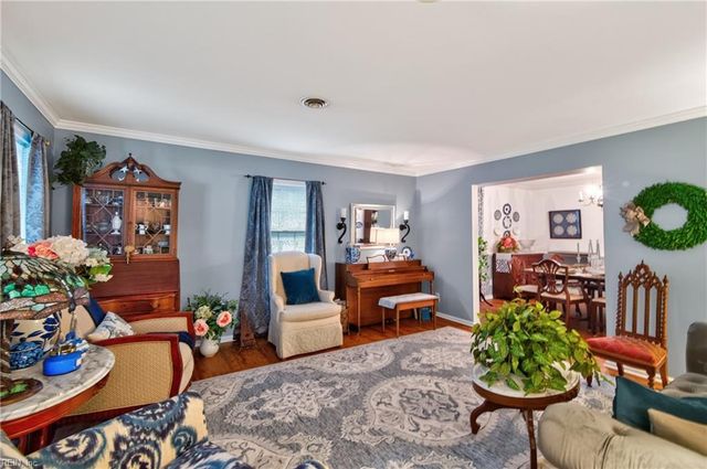 145 Normandy LN, Newport News, VA 23606