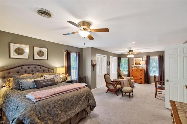 145 Normandy LN, Newport News, VA 23606