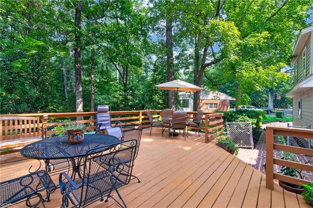 145 Normandy LN, Newport News, VA 23606