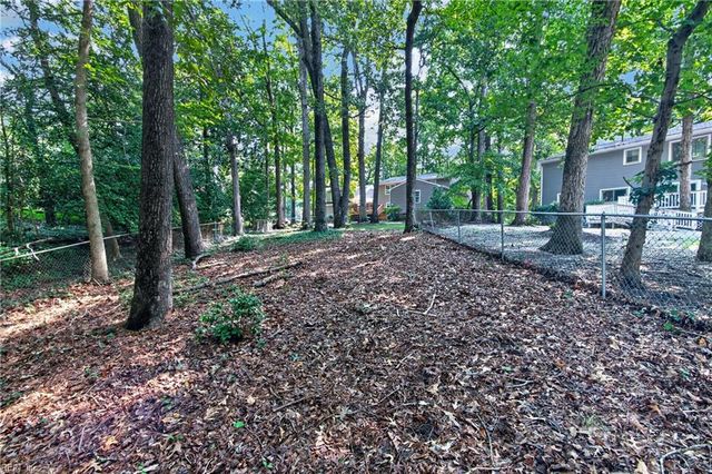 145 Normandy LN, Newport News, VA 23606