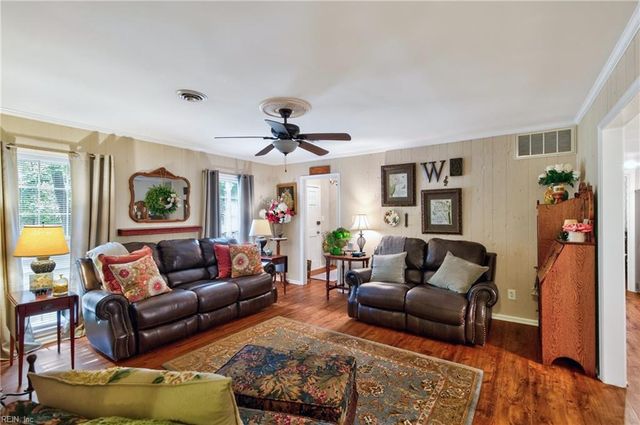 145 Normandy LN, Newport News, VA 23606